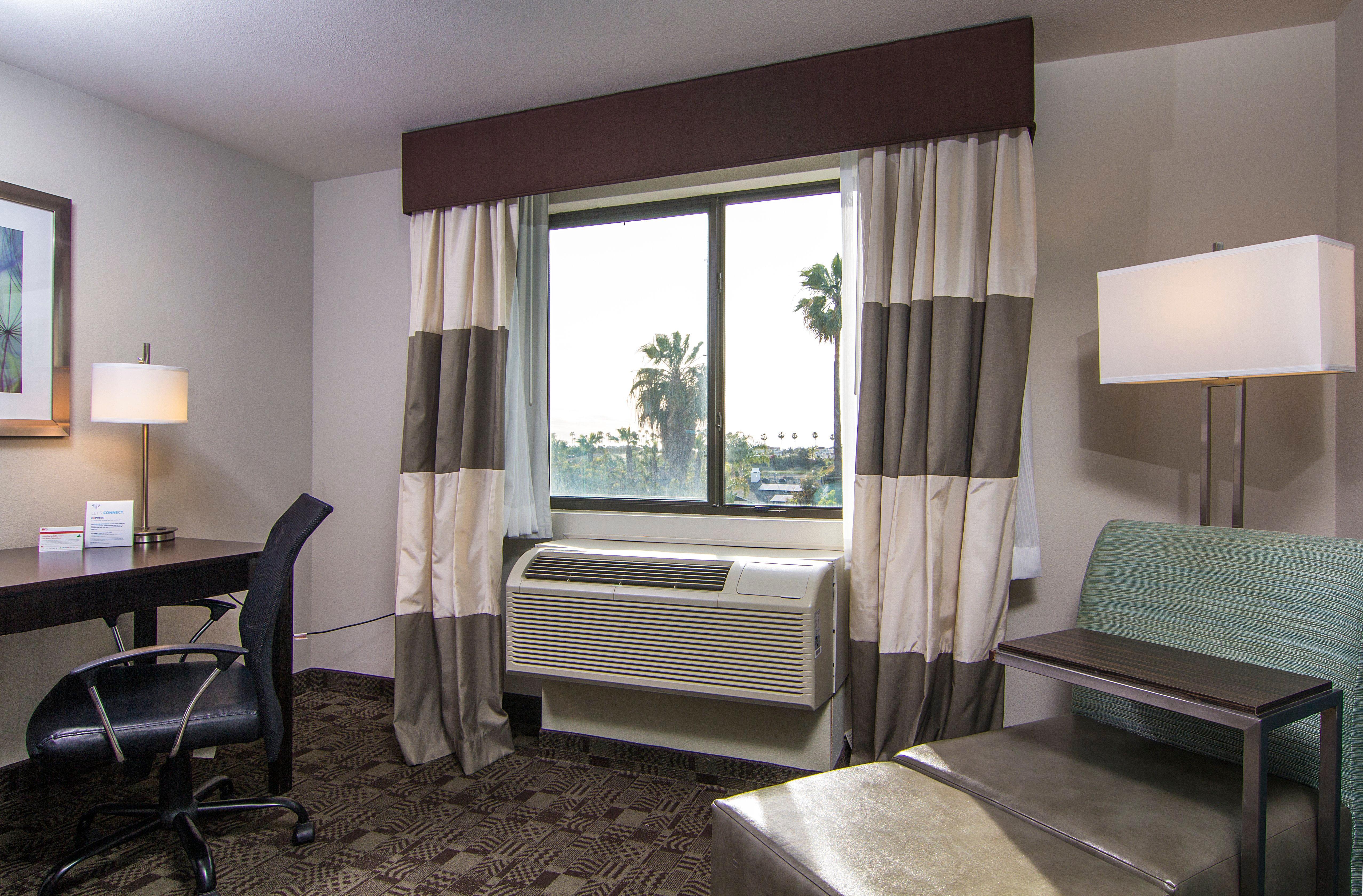 Holiday Inn Express Hotel & Suites Carlsbad Beach By Ihg Eksteriør bilde